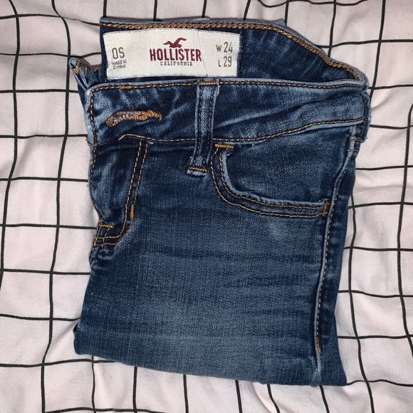 Hollister Dark Wash Jeans - Picture 1 of 3